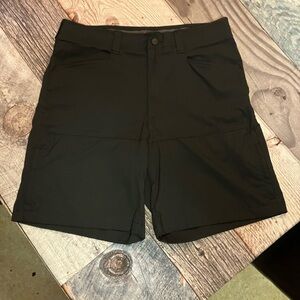 Wrangler Black Cargo Shorts with Durable Design